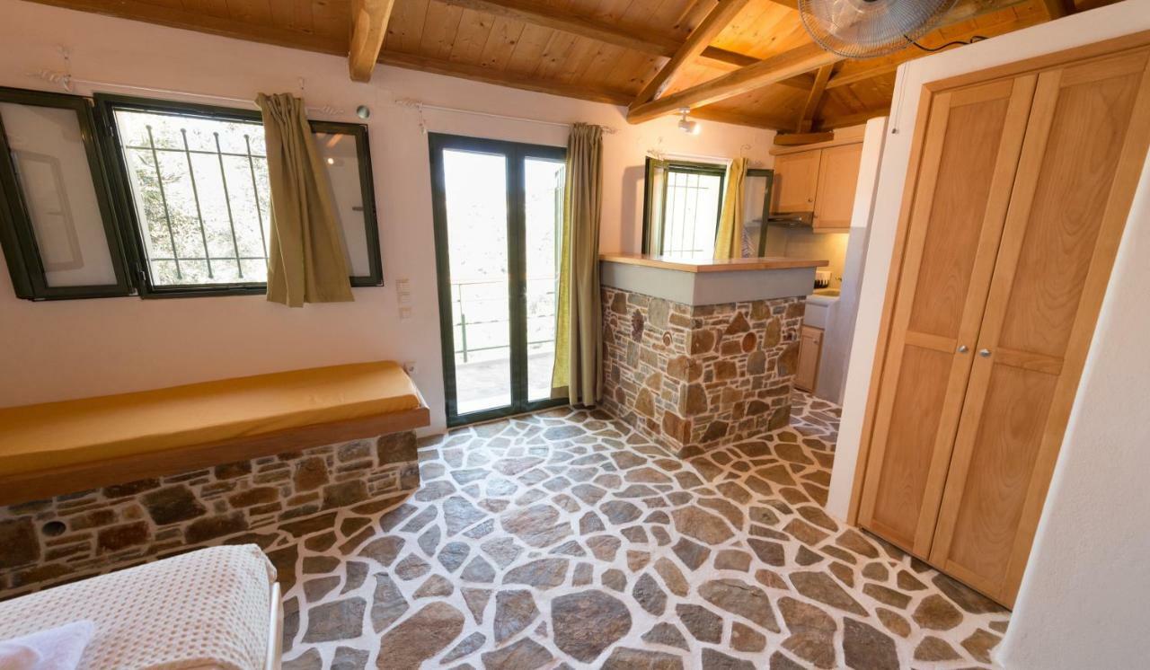 Casa Milos Stone Chalets Алонисос Экстерьер фото