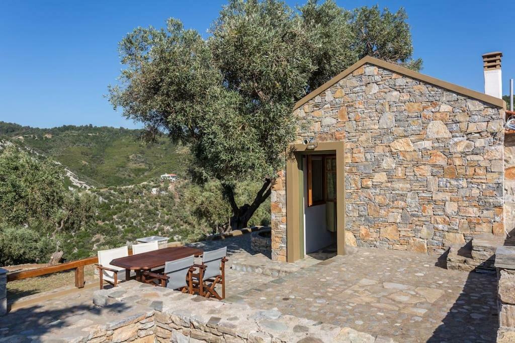 Casa Milos Stone Chalets Алонисос Экстерьер фото